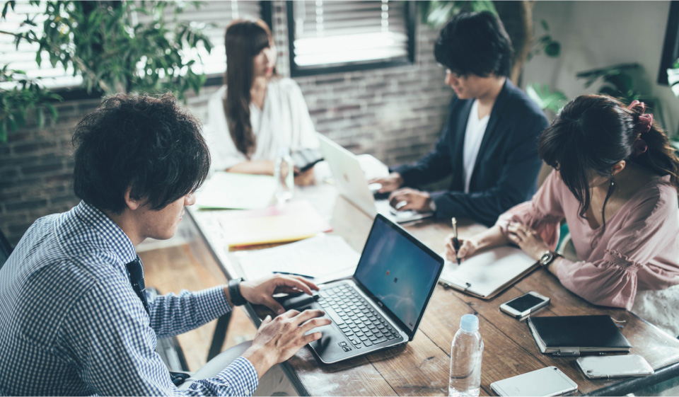 業務設計／構築～実行支援までを一気通貫で支援